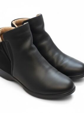 🖤 Naturalizer Kids Ankle Boots – Size 5.5 US